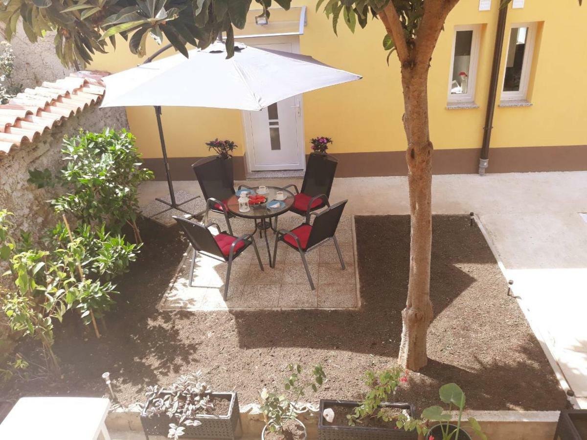 Dajven Hotel Pula Luaran gambar