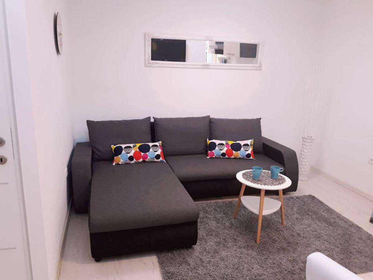 Dajven Hotel Pula Luaran gambar